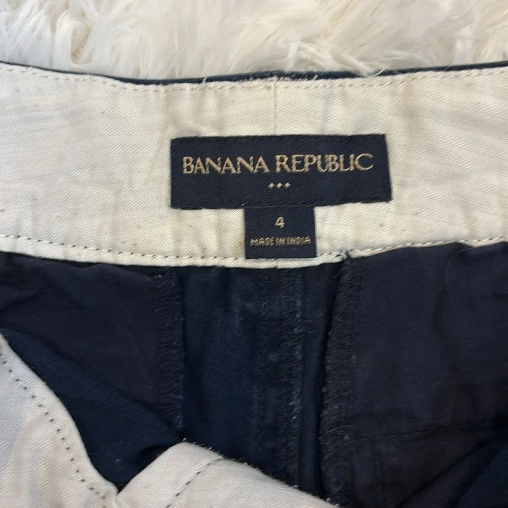Banana Republic Shorts 2 Pair Womens Khaki Navy Cuffed Weekend Short Size 4